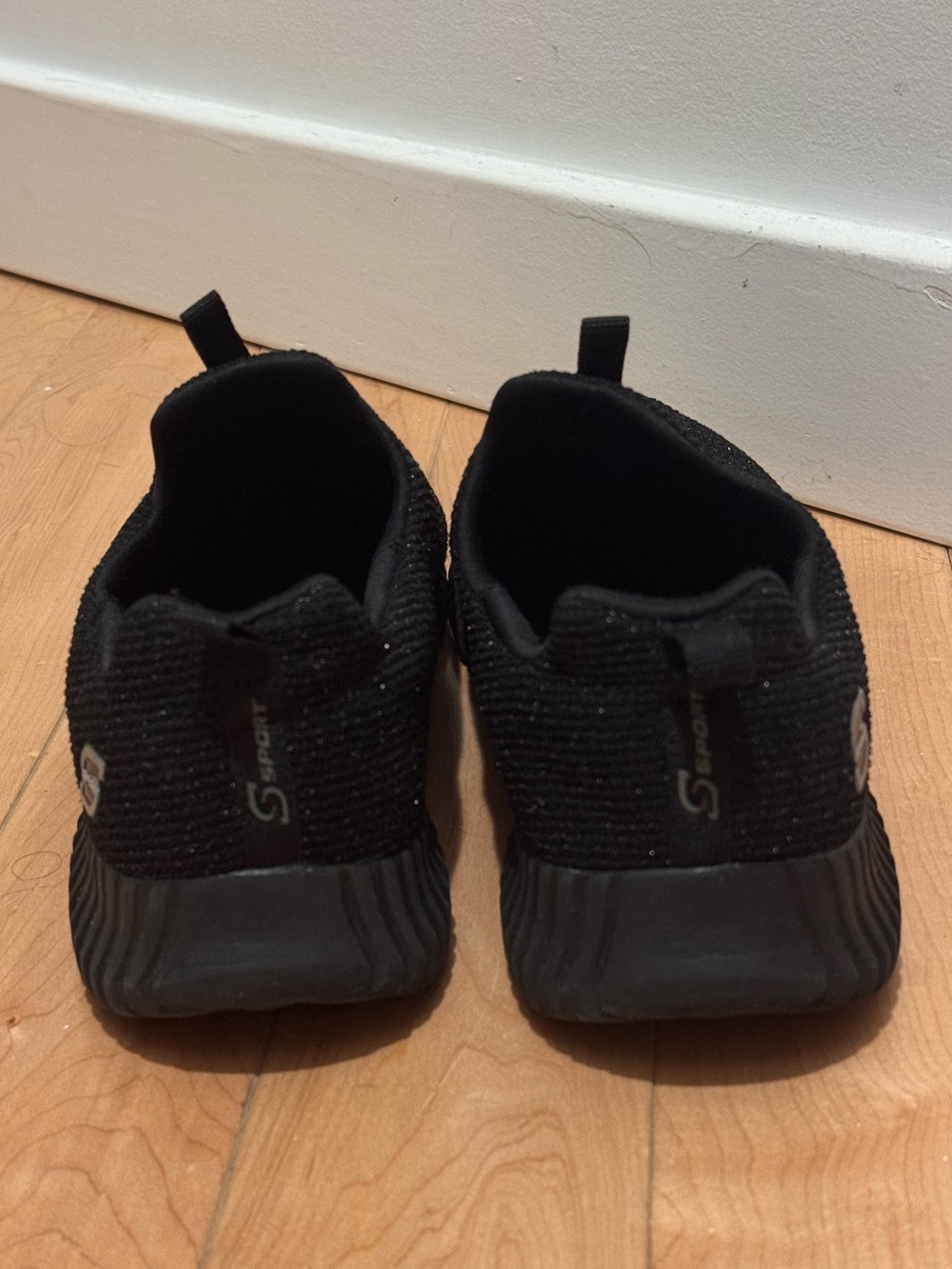 S Sport by Skechers Women’s Charlize Slip On Sneakers Black Size 10 - Picture 2 of 5